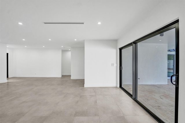 4920 Sarazen Drive, Hollywood, FL 33021