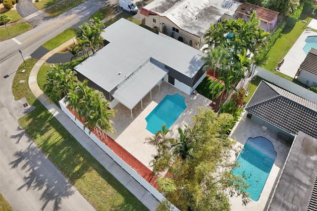 4920 Sarazen Drive, Hollywood, FL 33021