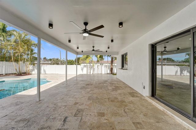 4920 Sarazen Drive, Hollywood, FL 33021