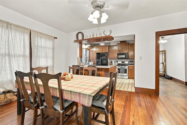 304 E McFarland Street, Grandview, TX 76050