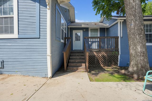 1115 W KINGS HWY, San Antonio, TX 78201