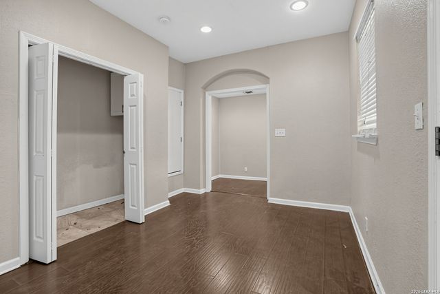 1115 W KINGS HWY, San Antonio, TX 78201