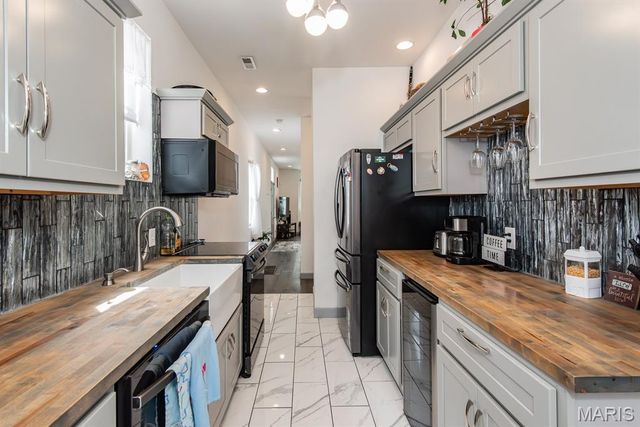 4157 Osceola Street, St Louis, MO 63116