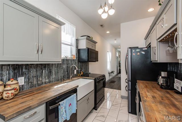 4157 Osceola Street, St Louis, MO 63116