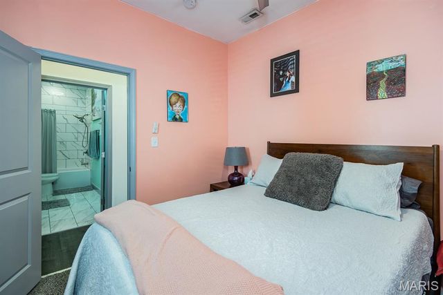 4157 Osceola Street, St Louis, MO 63116