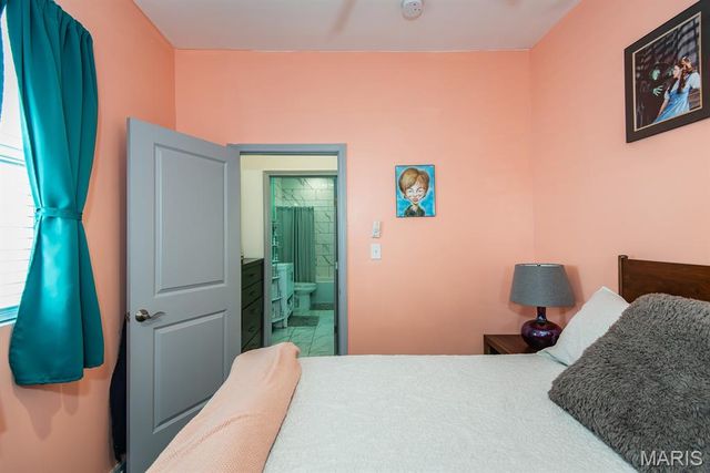 4157 Osceola Street, St Louis, MO 63116