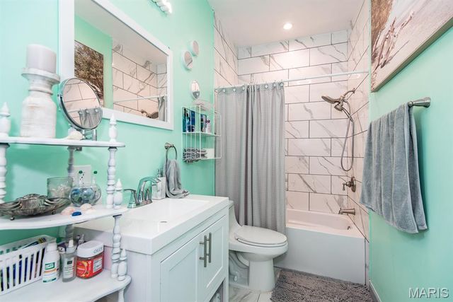 4157 Osceola Street, St Louis, MO 63116