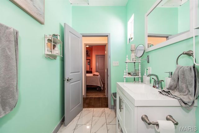 4157 Osceola Street, St Louis, MO 63116