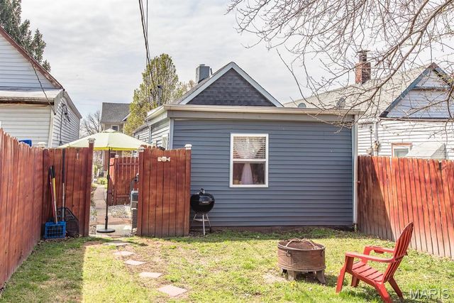 4157 Osceola Street, St Louis, MO 63116