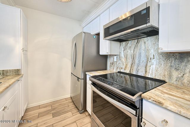 400 S 1ST Street S D, Jacksonville Beach, FL 32550