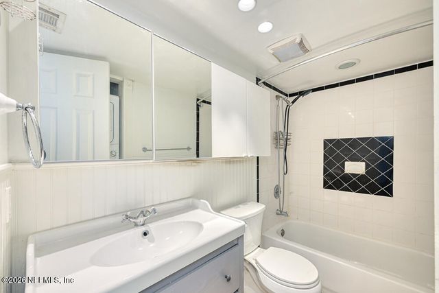 400 S 1ST Street S D, Jacksonville Beach, FL 32550