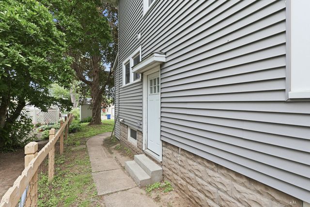 1608 Elm Street, Davenport, IA 52803