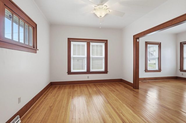 1608 Elm Street, Davenport, IA 52803
