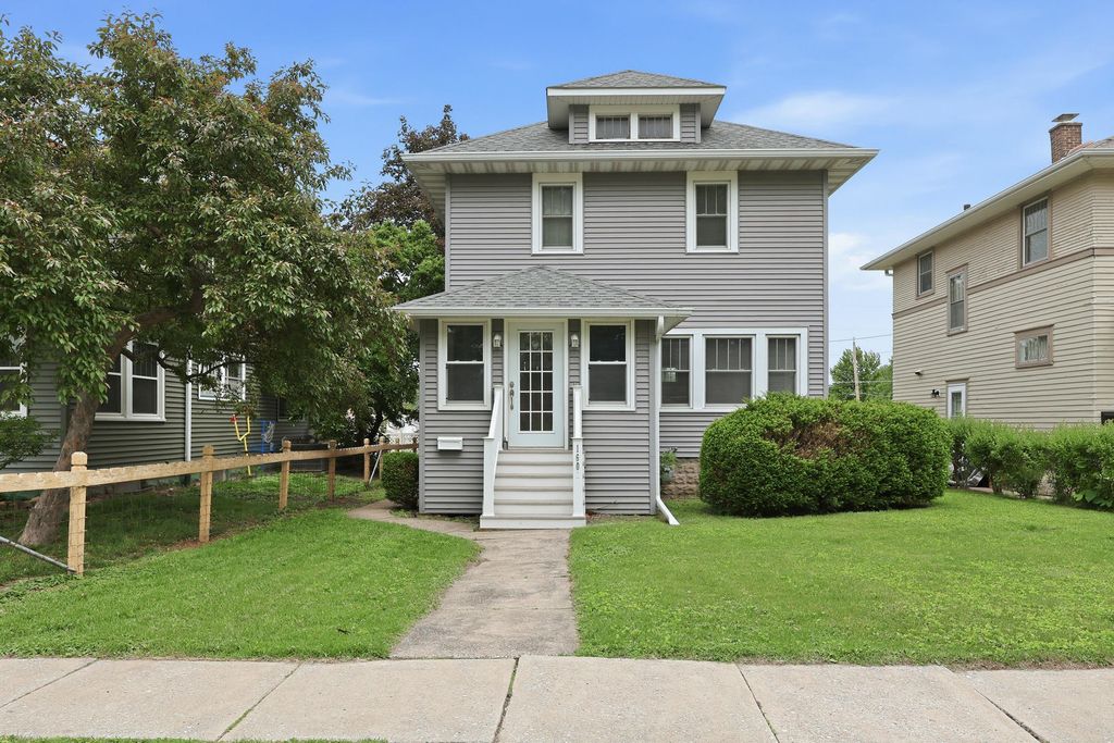 1608 Elm Street, Davenport, IA 52803