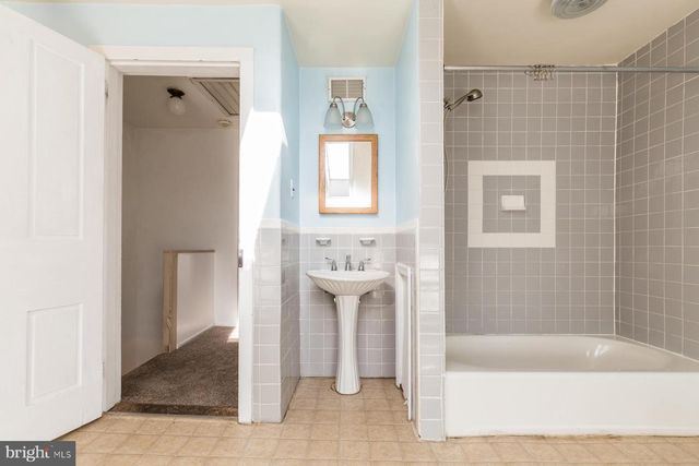 161 COTTON ST, Philadelphia, PA 19127