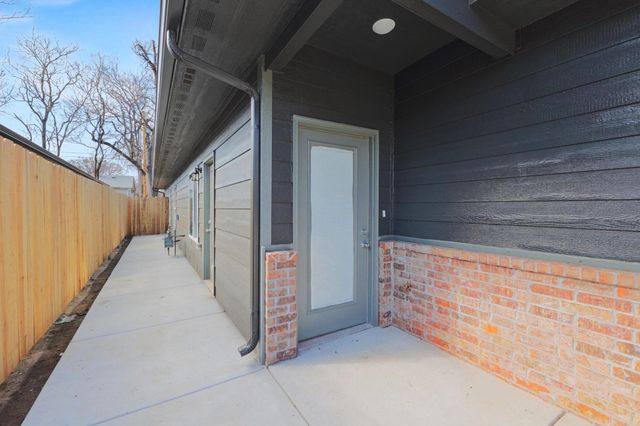 423 S All Halllows Unit 100 & 200, Wichita, KS 67213