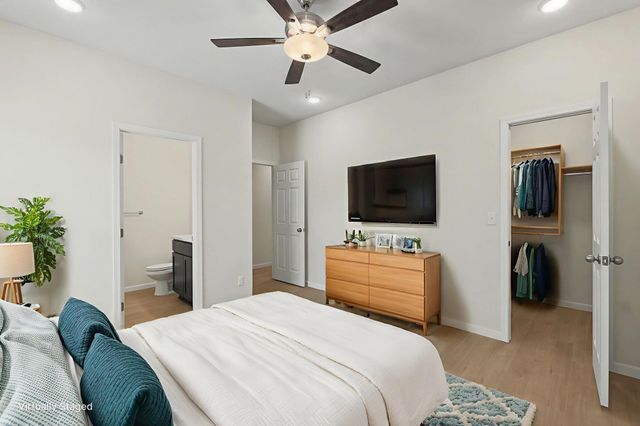 423 S All Halllows Unit 100 & 200, Wichita, KS 67213