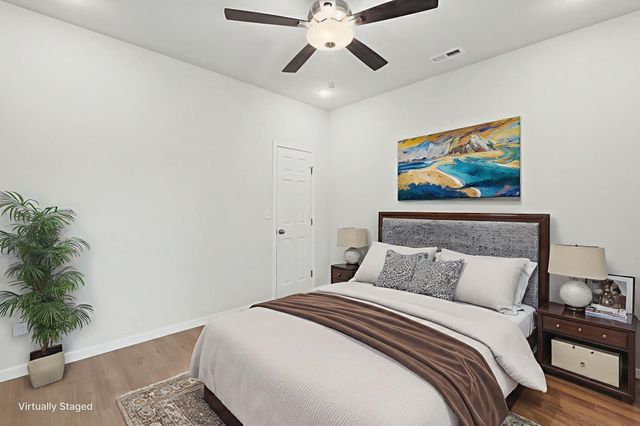 423 S All Halllows Unit 100 & 200, Wichita, KS 67213