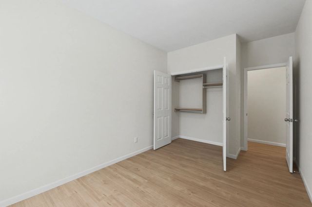 423 S All Halllows Unit 100 & 200, Wichita, KS 67213