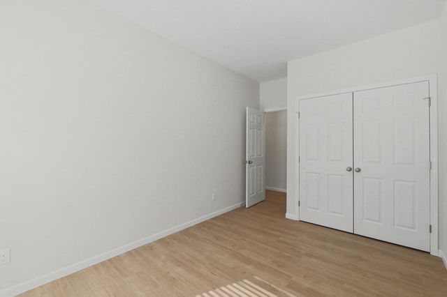 423 S All Halllows Unit 100 & 200, Wichita, KS 67213