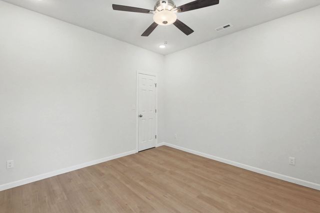 423 S All Halllows Unit 100 & 200, Wichita, KS 67213