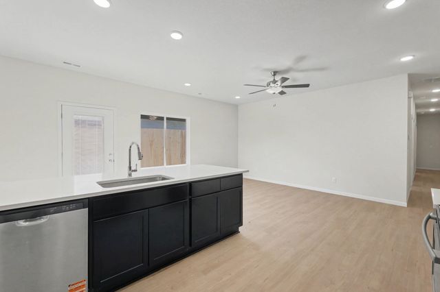 423 S All Halllows Unit 100 & 200, Wichita, KS 67213