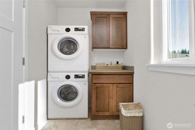 9001 Wyatt Court SE, Tumwater, WA 98501