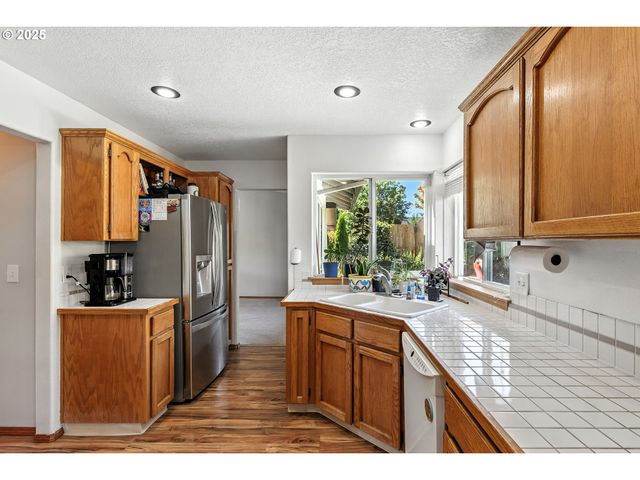 15157 Se 130TH Dr, Clackamas, OR 97015