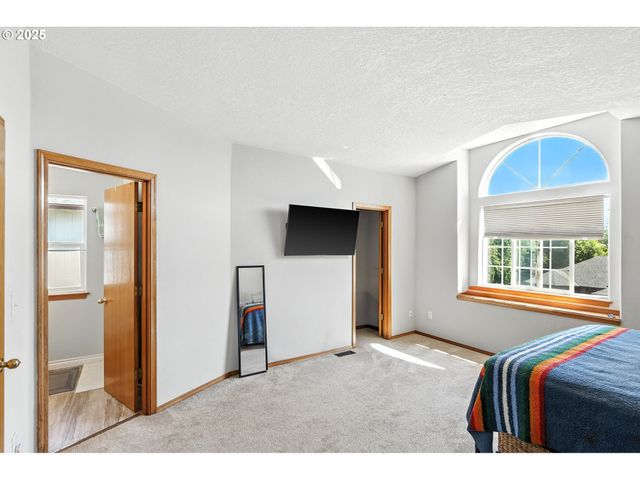 15157 Se 130TH Dr, Clackamas, OR 97015