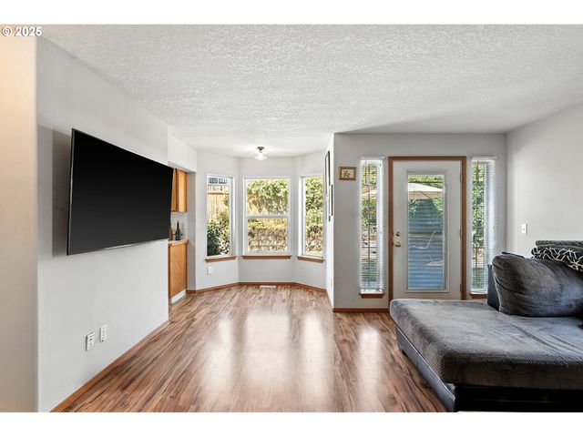 15157 Se 130TH Dr, Clackamas, OR 97015