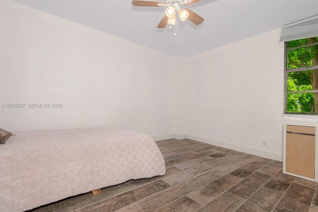 3401 N Country Club Dr 117, Aventura, FL 33180