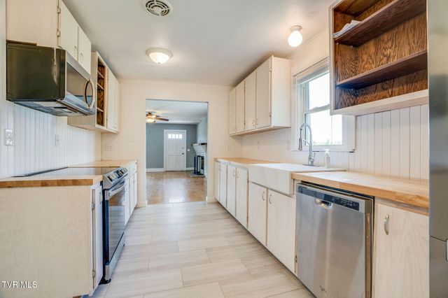 3233 Clover Street, Kingsport, TN 37664