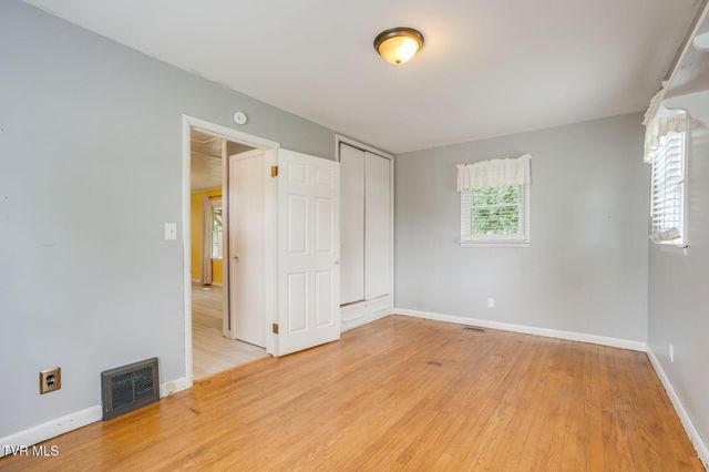 3233 Clover Street, Kingsport, TN 37664