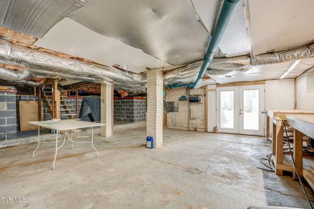 3233 Clover Street, Kingsport, TN 37664