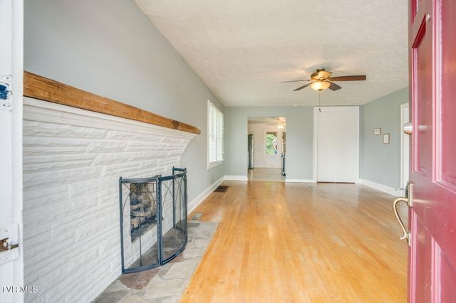 3233 Clover Street, Kingsport, TN 37664