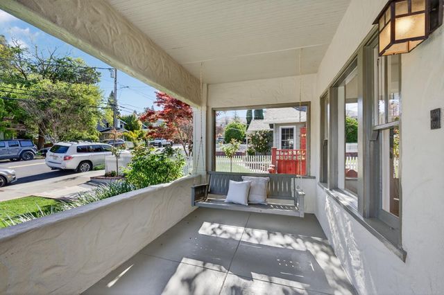 136 Loma Alta Avenue, Los Gatos, CA 95030