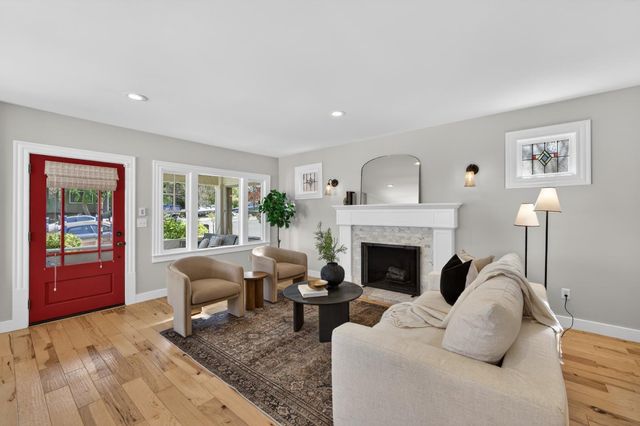 136 Loma Alta Avenue, Los Gatos, CA 95030