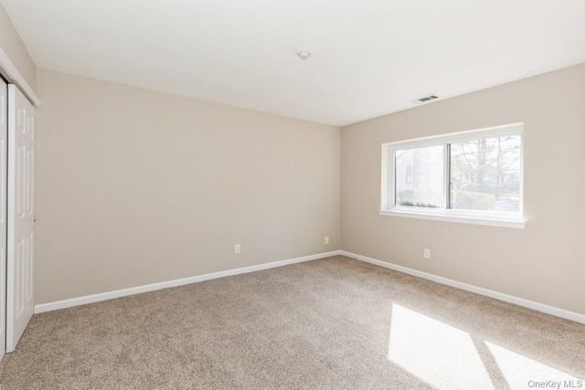524 Picasso Way 524, Middle Island, NY 11953