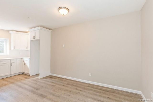 524 Picasso Way 524, Middle Island, NY 11953