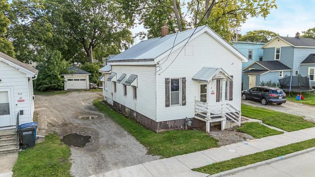 810 MCKINLEY STREET, Oshkosh, WI 54901