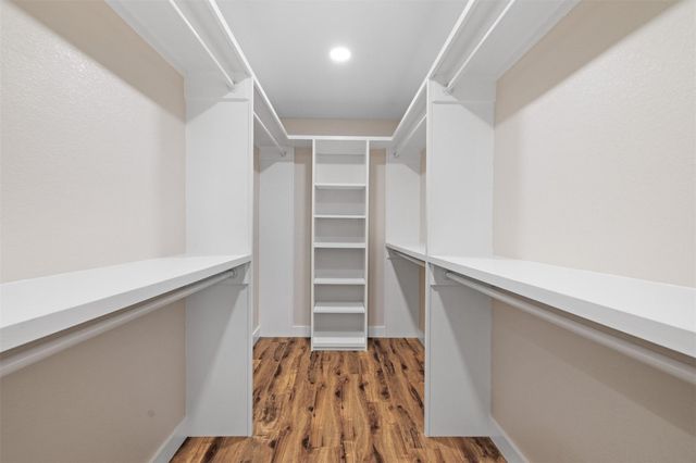 3812 Tailfeather DR, Round Rock, TX 78681