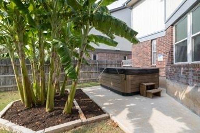 3812 Tailfeather DR, Round Rock, TX 78681