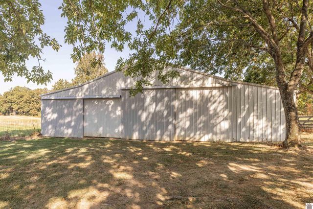 1260 State Route 2132, Marion, KY 42064