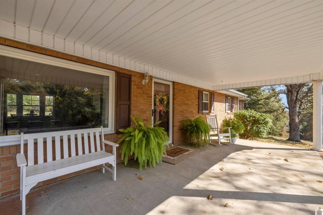 1260 State Route 2132, Marion, KY 42064