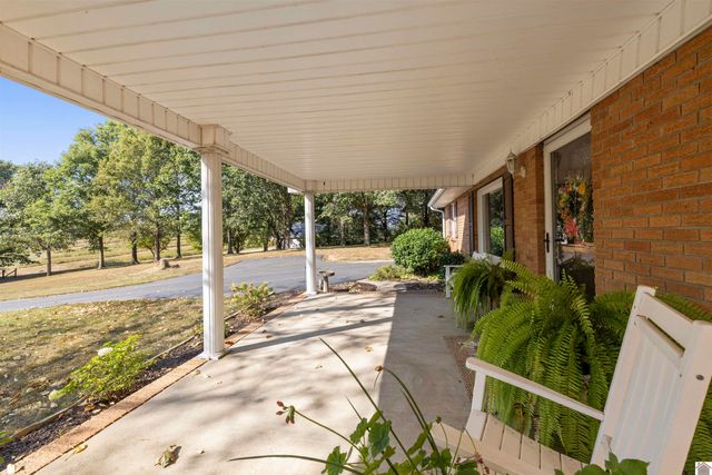 1260 State Route 2132, Marion, KY 42064