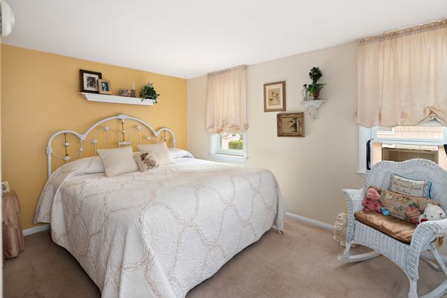 36 Old Barn Road South, Stamford, CT 06905