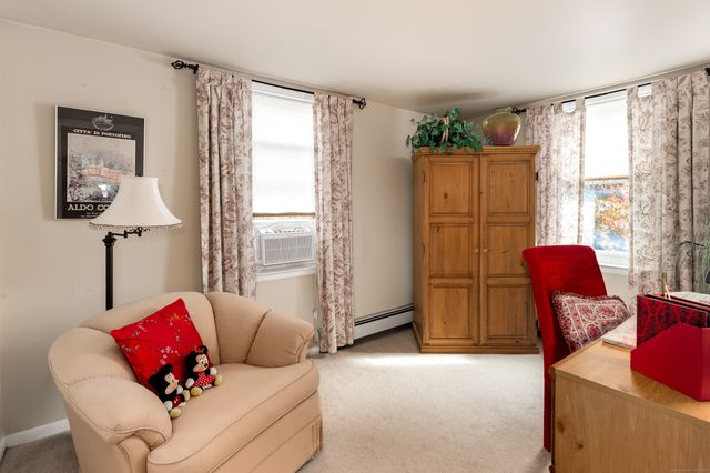 36 Old Barn Road South, Stamford, CT 06905