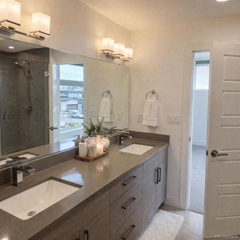 6830 E Lowry Boulevard, Denver, CO 80230