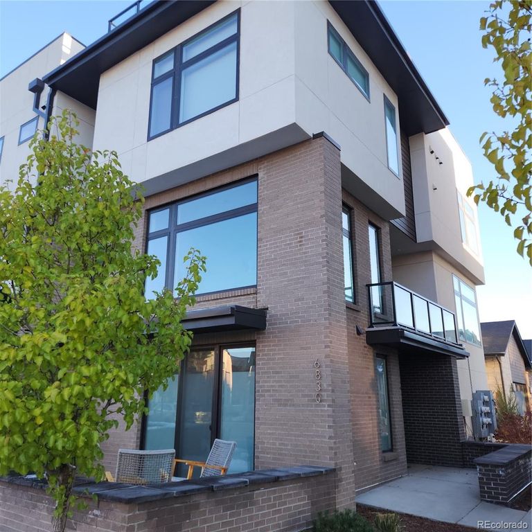 6830 E Lowry Boulevard, Denver, CO 80230