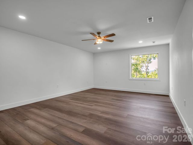 36 Pierpoint Drive, Lake Lure, NC 28746